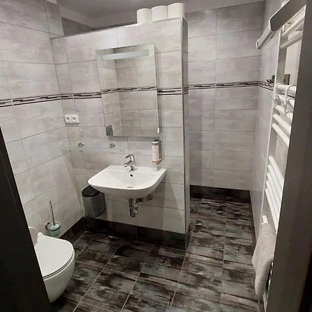 Antonínov Apartman Josefŭv Dŭl